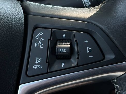 Used 2020 Buick Encore Preferred AWD/4WD image 22