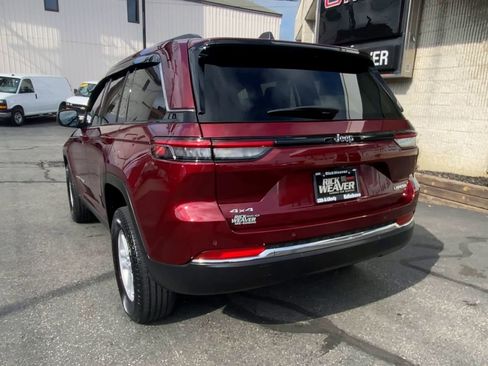 Used 2023 Jeep Grand Cherokee Laredo image 39