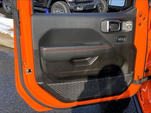 Certified 2025 Jeep Wrangler Unlimited Rubicon image 20