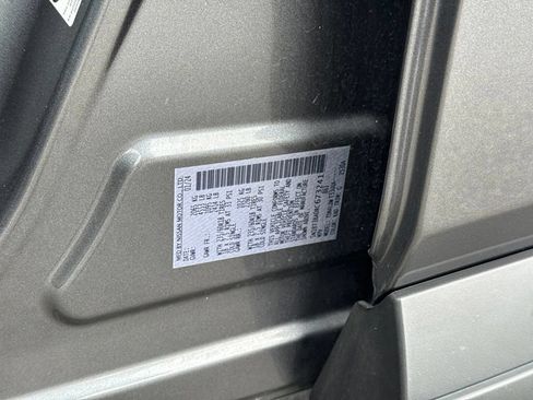 Used 2024 Nissan Rogue SV FWD image 42