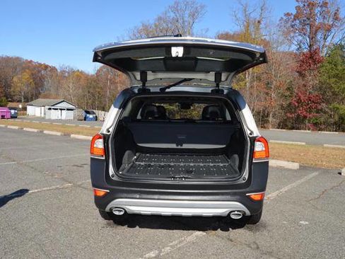 Used 2016 Volvo XC70 T5 Premier w/ Proximity Package image 71