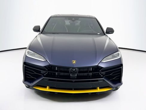 Used 2025 Lamborghini Urus SE AWD/4WD image 2