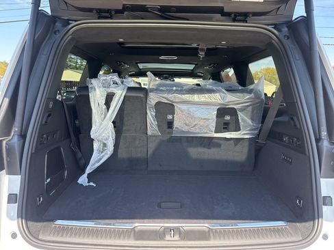 New 2026 Jeep Grand Wagoneer Summit AWD/4WD image 30