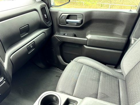 Used 2023 Chevrolet Silverado 1500 Custom image 26