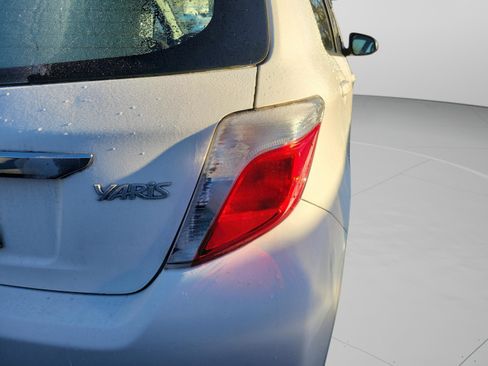 Used 2014 Toyota Yaris L FWD image 16