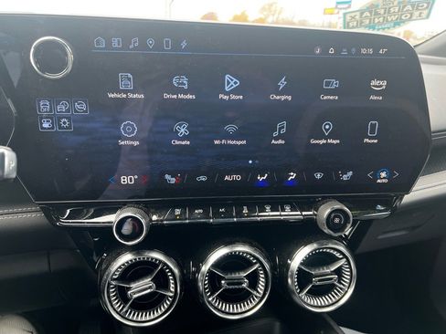 Used 2024 Chevrolet Blazer EV LT image 12