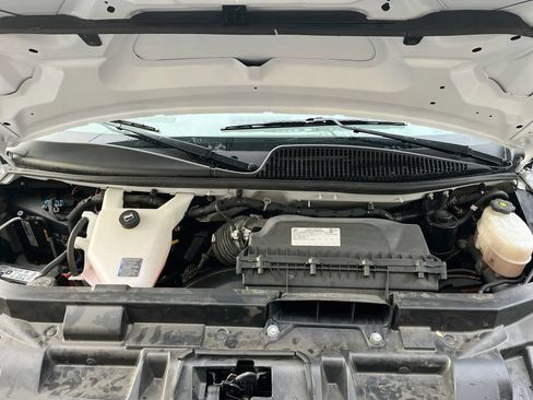 Used 2024 Chevrolet Express 2500 RWD image 26