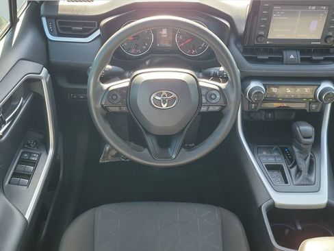 Certified 2022 Toyota RAV4 XLE w/ Convenience Package FWD image 12