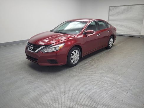 Used 2018 Nissan Altima 2.5 S w/ S Convenience Package FWD image 2