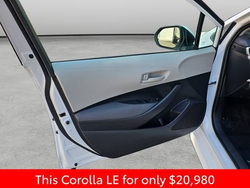 Used 2024 Toyota Corolla LE FWD image 34