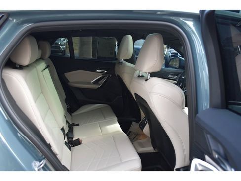 Used 2025 BMW X2 xDrive28i w/ Convenience Package image 15