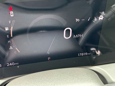 Used 2025 Buick Encore GX Preferred FWD image 35