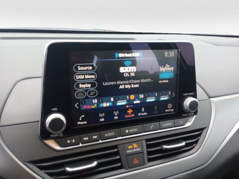 New 2025 Nissan Altima 2.5 SR image 16