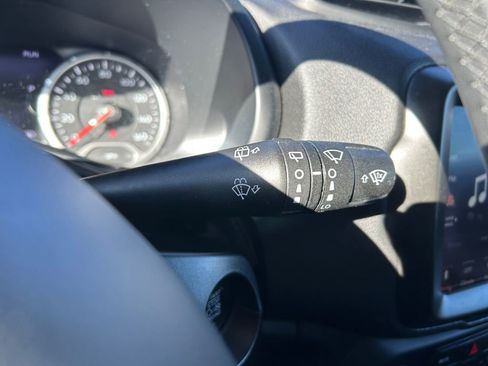 Used 2022 Jeep Renegade Latitude image 23