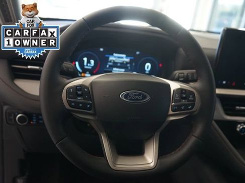 Used 2026 Ford Explorer Active AWD/4WD image 23