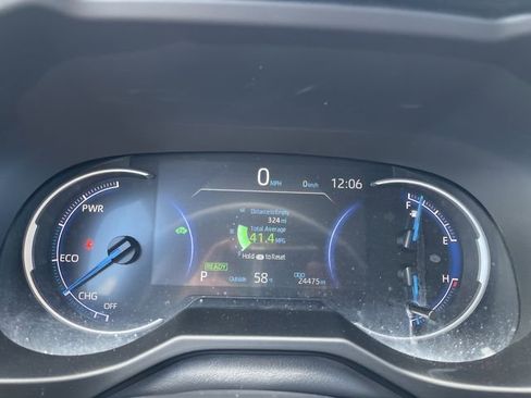 Used 2025 Toyota RAV4 LE AWD/4WD image 16