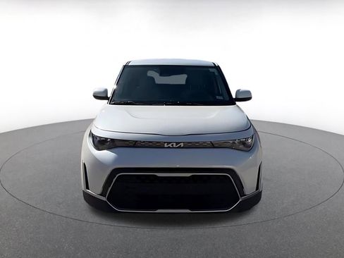 Used 2025 Kia Soul LX w/ LX Technology Package image 4