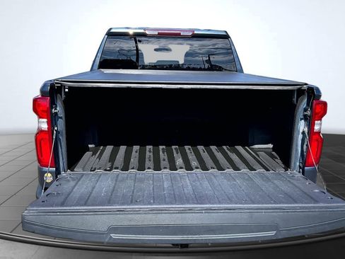 Used 2021 Chevrolet Silverado 1500 Custom Trail Boss AWD/4WD image 18