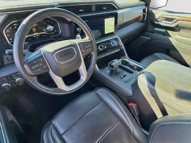 Used 2024 GMC Sierra 1500 Denali w/ Denali Reserve Package AWD/4WD image 11