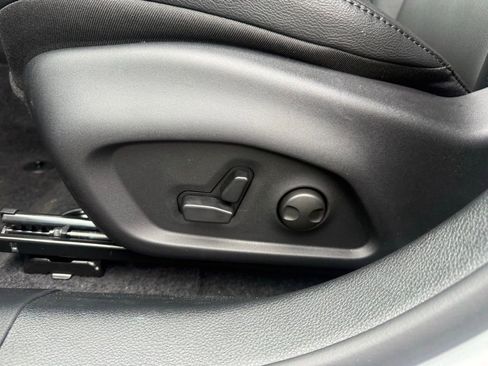 New 2026 Jeep Compass Limited image 12