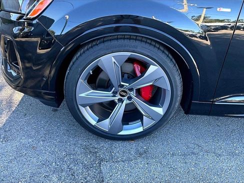 New 2026 Audi Q7 3.0T Prestige image 13