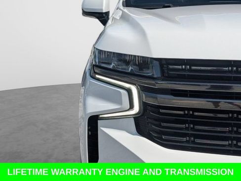 Used 2022 Chevrolet Suburban RST w/ Sport Performance Package RWD image 9