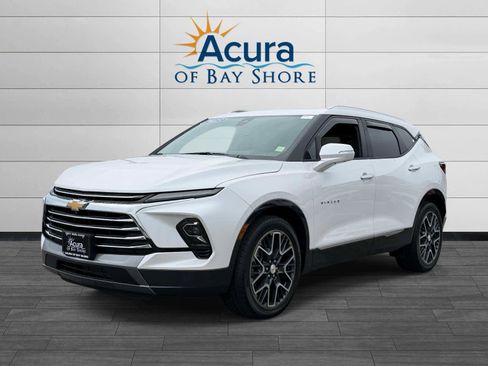 Used 2025 Chevrolet Blazer Premier w/ Driver Confidence II Package AWD/4WD image 1
