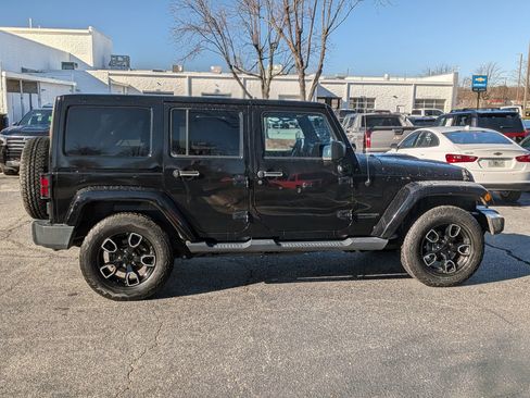 Used 2018 Jeep Wrangler Altitude image 10