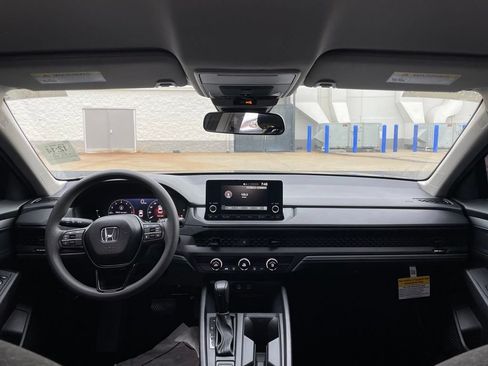 Used 2025 Honda Accord LX image 5