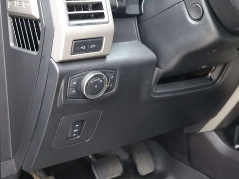 Used 2016 Ford F150 Lariat w/ Equipment Group 502A Luxury AWD/4WD image 24