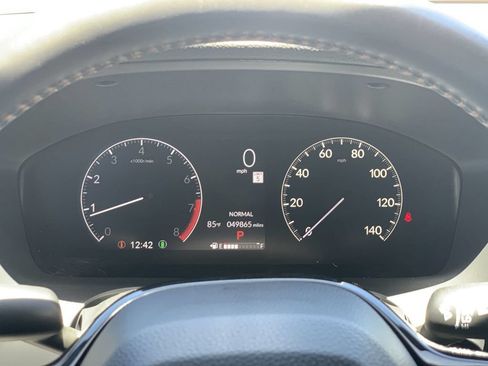 Used 2025 Honda HR-V Sport image 8