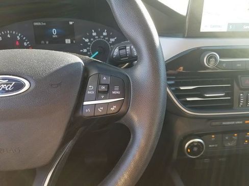 Used 2022 Ford Escape SE image 22