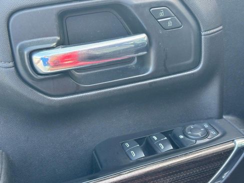 Used 2021 Chevrolet Silverado 1500 LT Trail Boss w/ Convenience Package II AWD/4WD image 19