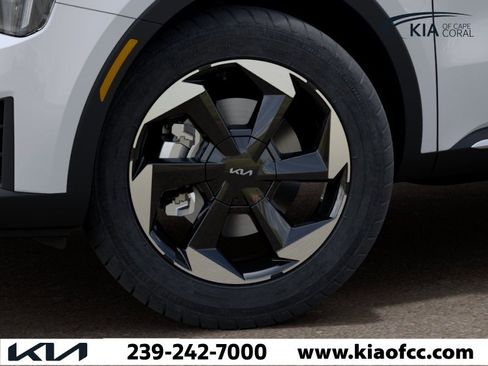 New 2026 Kia Sorento EX image 9