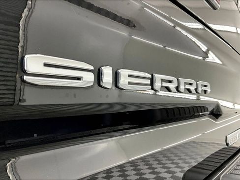 Used 2022 GMC Sierra 1500 Elevation image 8