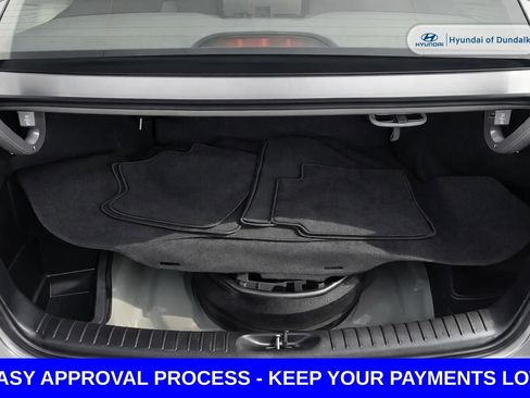 Used 2023 Hyundai Elantra Limited w/ Preferred Accessory Package FWD image 19