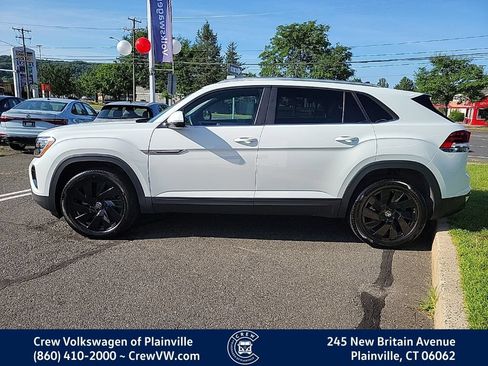 Used 2024 Volkswagen Atlas Cross Sport SE w/ Panoramic Sunroof Package AWD/4WD image 26