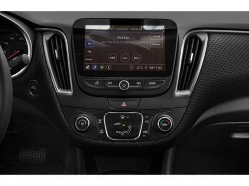 Used 2021 Chevrolet Malibu LT image 14
