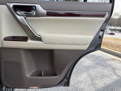 Used 2016 Lexus GX 460 w/ Premium Package image 46