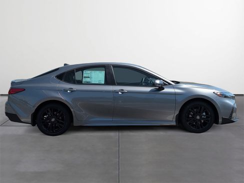 New 2026 Toyota Camry SE FWD image 6