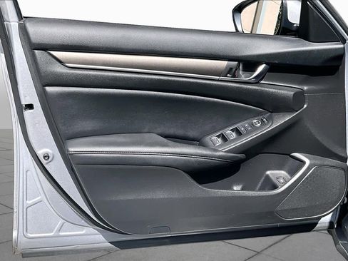 Used 2021 Honda Accord LX image 21