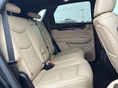 Used 2018 Cadillac XT5 Luxury w/ Driver Awareness Package image 15