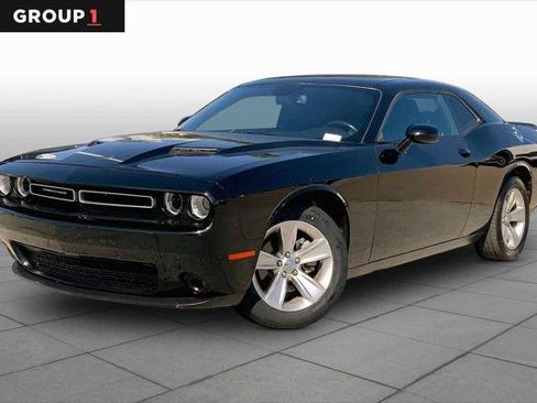 Certified 2023 Dodge Challenger SXT RWD image 1