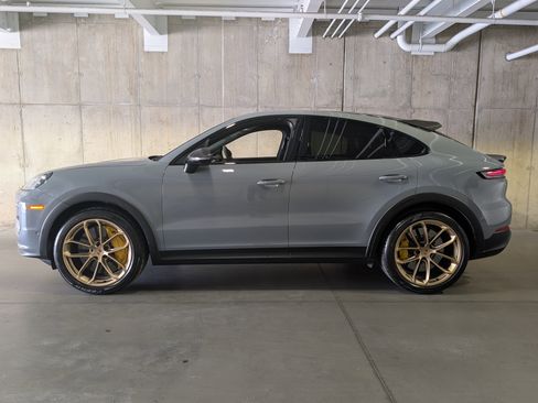 Certified 2025 Porsche Cayenne Turbo GT AWD/4WD image 2