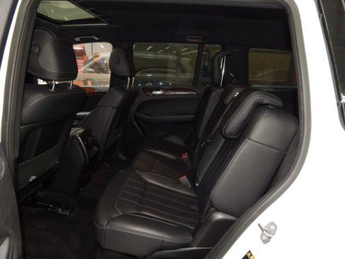 Used 2019 Mercedes-Benz GLS 450 4MATIC image 19