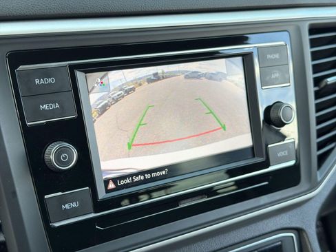 Certified 2023 Volkswagen Atlas Cross Sport SE image 23