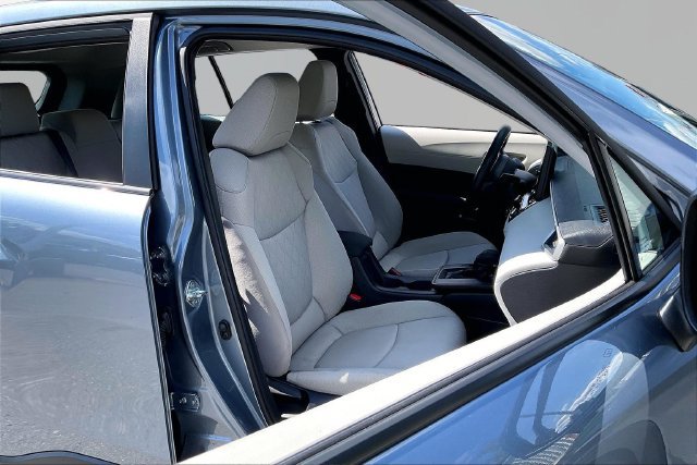 Used 2026 Toyota Corolla Cross L FWD image 19