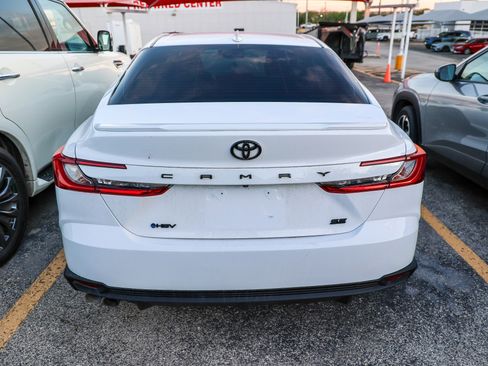 Certified 2025 Toyota Camry SE image 10