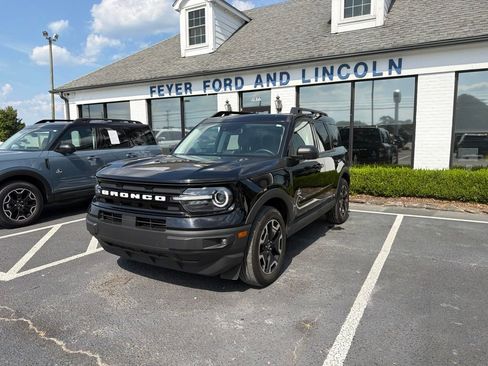 Certified 2023 Ford Bronco Sport Outer Banks w/ Tech Package AWD/4WD image 1