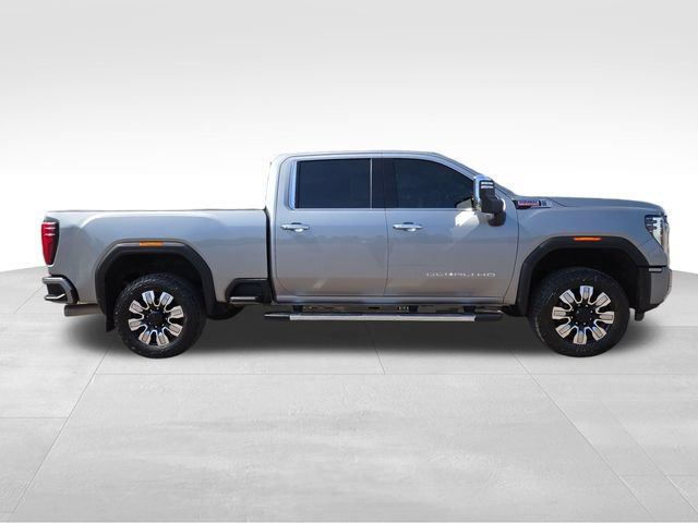 Used 2024 GMC Sierra 3500 Denali w/ Denali Reserve Package AWD/4WD image 14